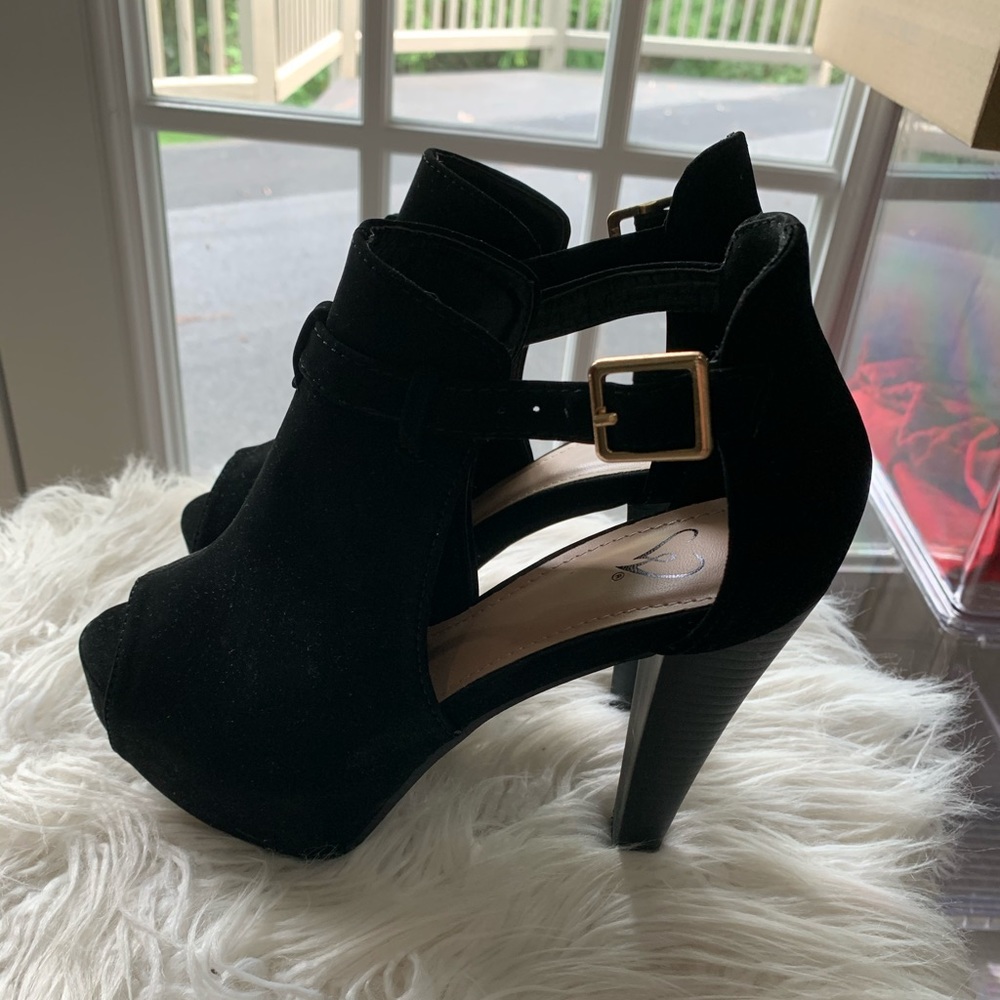 Black heels